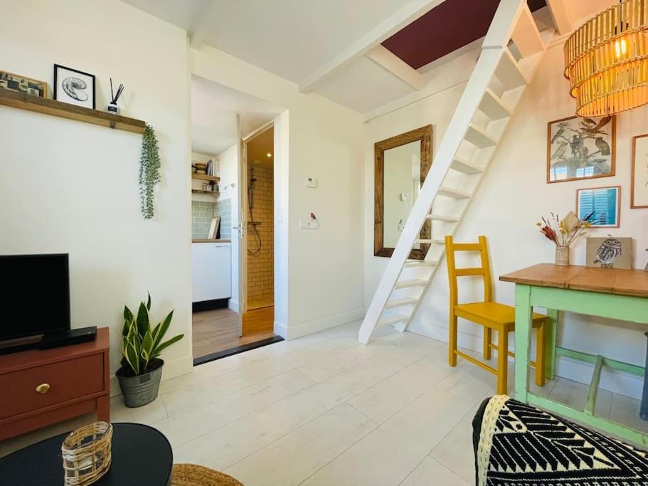 The Birdhouse, Tiny Home Close To The Beach Noordwijk Exteriér fotografie